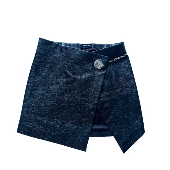 Maniere De Voir Dresses & Skirts - Manière de Voir Black Wrap Skirt w/ Silver Chain Belt | Size US 8, NWT